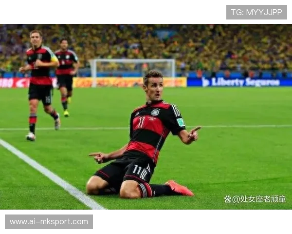 德甲拜仁边路传中频繁,门前高点优势被利用的训练之路