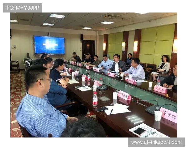 世界举重科研中心开展基层教练继续教育班